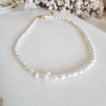 Load image into Gallery viewer, Freshwater pearls Necklace
