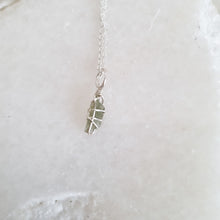 Load image into Gallery viewer, Moldavite Necklace white gold; 35cm - 40cm
